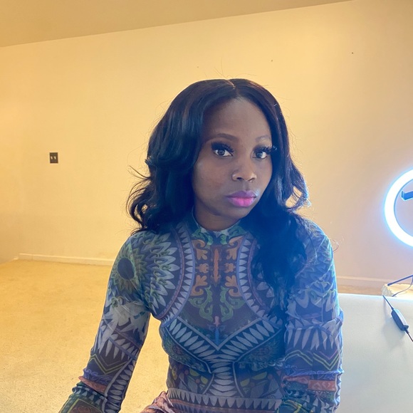 Wigs - Picture 2 of 5